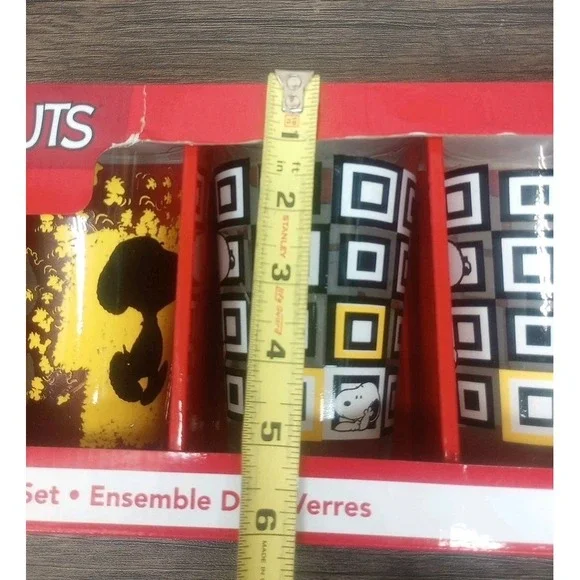 PEANUTS SNOOPY 16oz. Set Of 4 16 Oz Pint Glasses. Brand New in Box. Glass Set - Picture 6 of 8